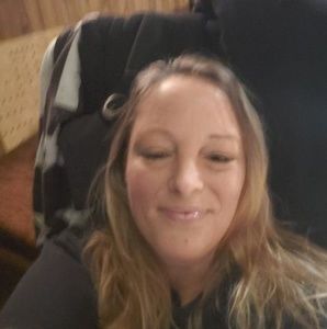 Meet your Posher, Beverly